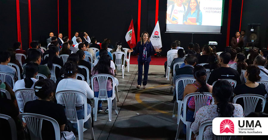 Rectora de la Universidad María Auxiliadora – UMA, da la bienvenida a los cachimbos 2025-1