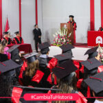 Con la presencia de Asha Saxena, referente mundial en IA, se realizó ceremonia de graduación en la UMA  